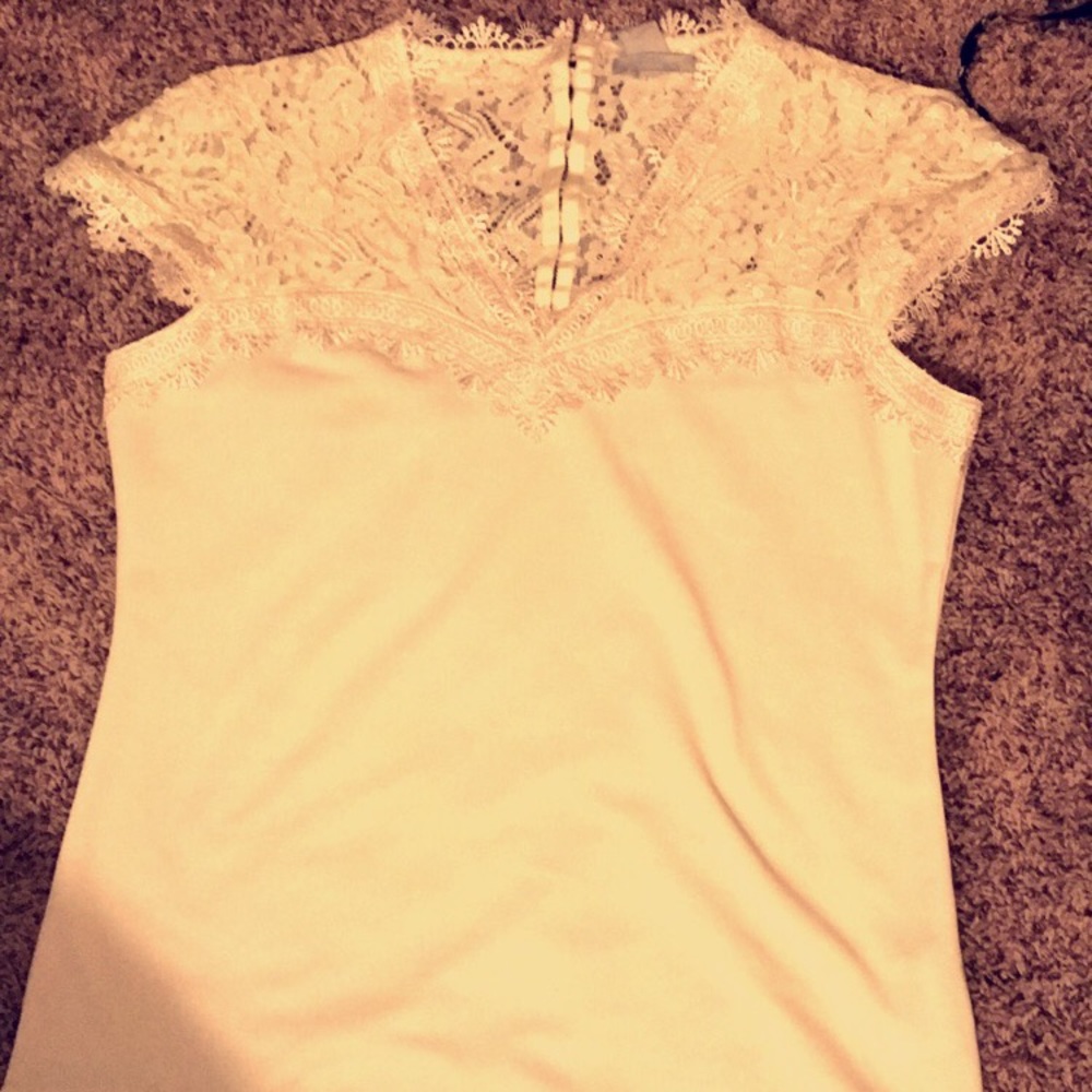 Lace Cap Sleeve Ivory top